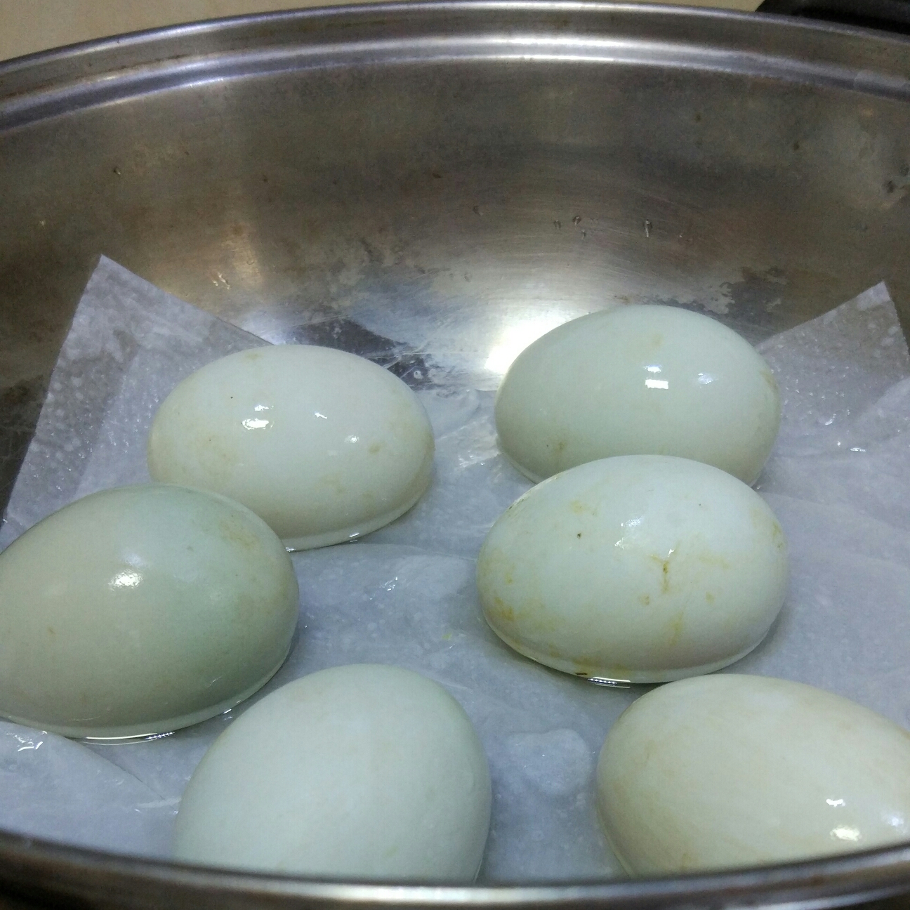 辣炒香煎海鸭蛋的做法 步骤2