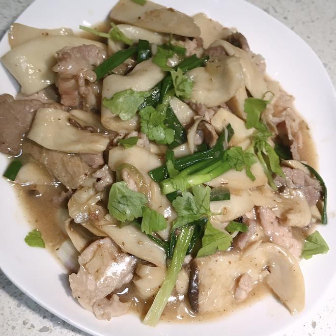 321杏鲍菇炒肉片的做法