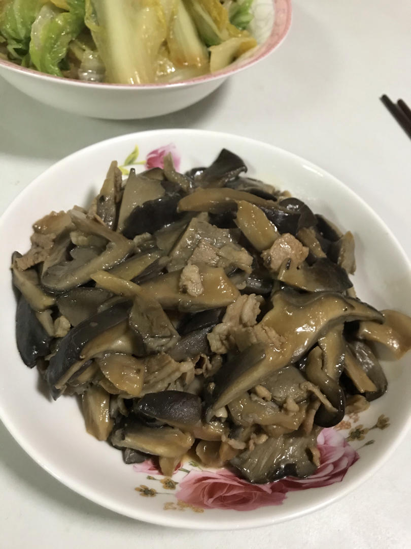 蘑菇炒肉