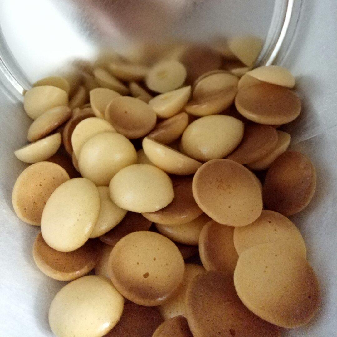 入口即化的无添加蛋黄溶豆