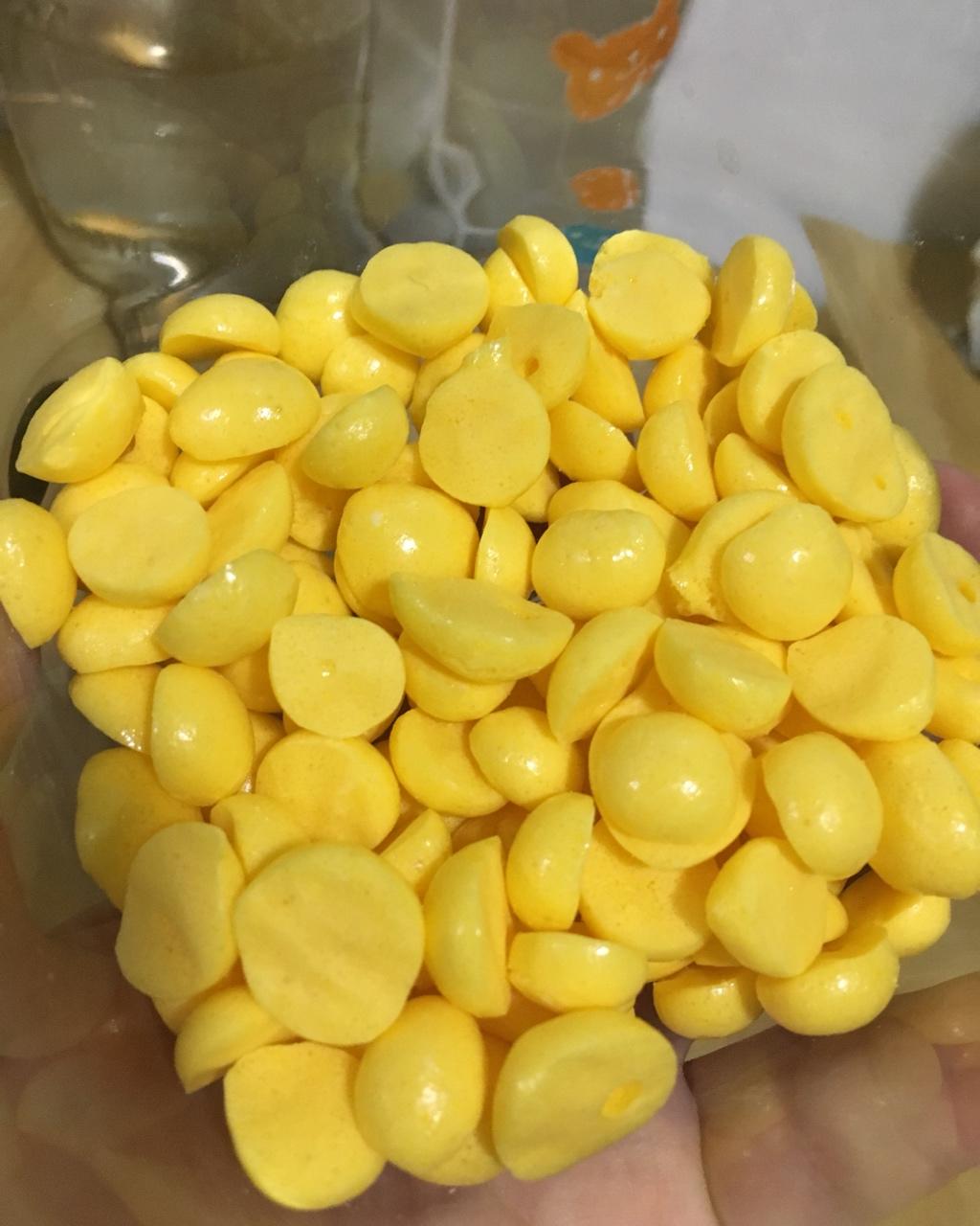 入口即化的无添加蛋黄溶豆