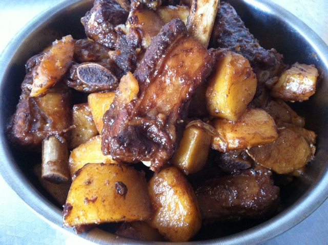 土豆炖排骨