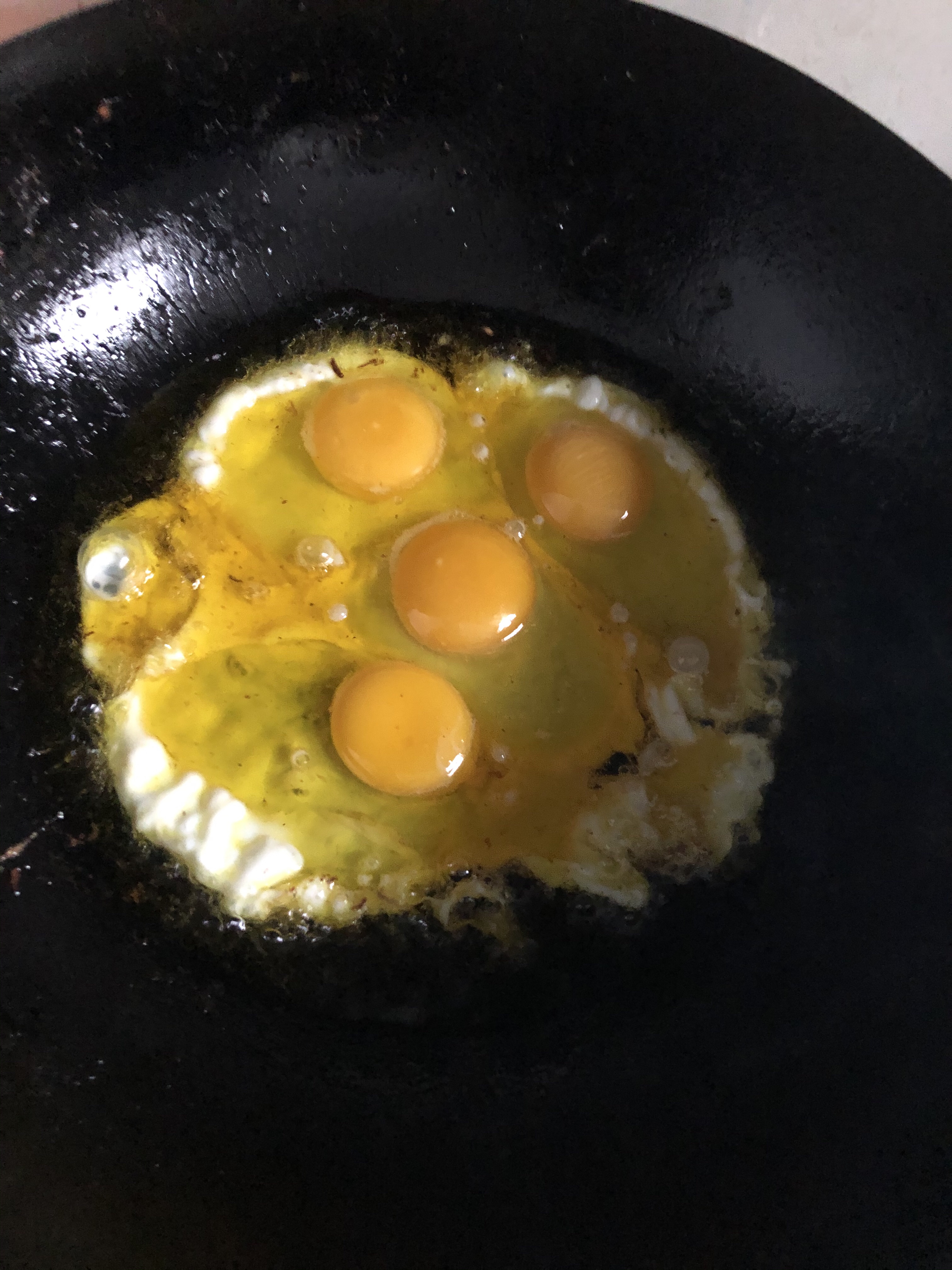 酱油煎蛋的做法 步骤1