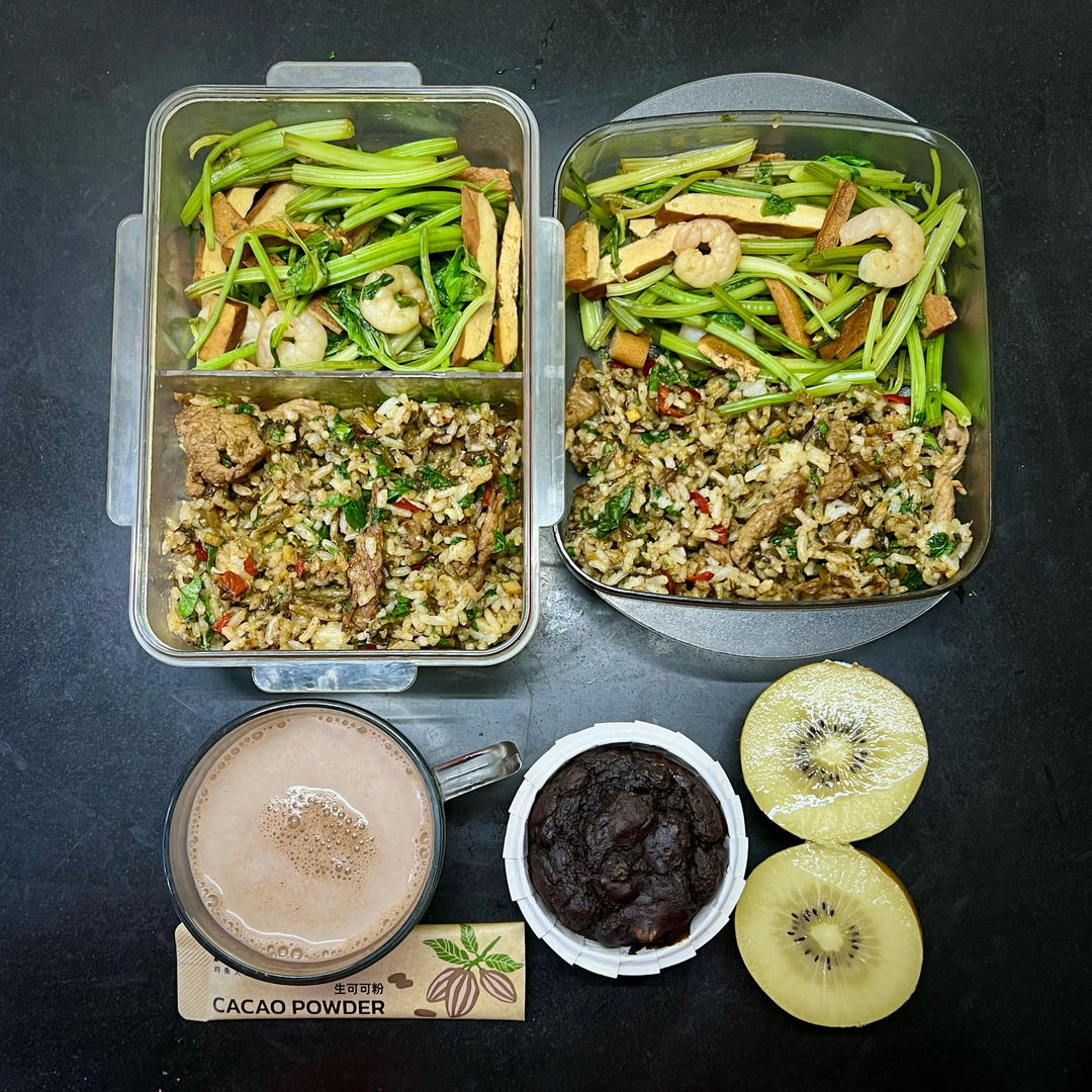 酸菜/榨菜/雪菜肉丝蛋炒饭