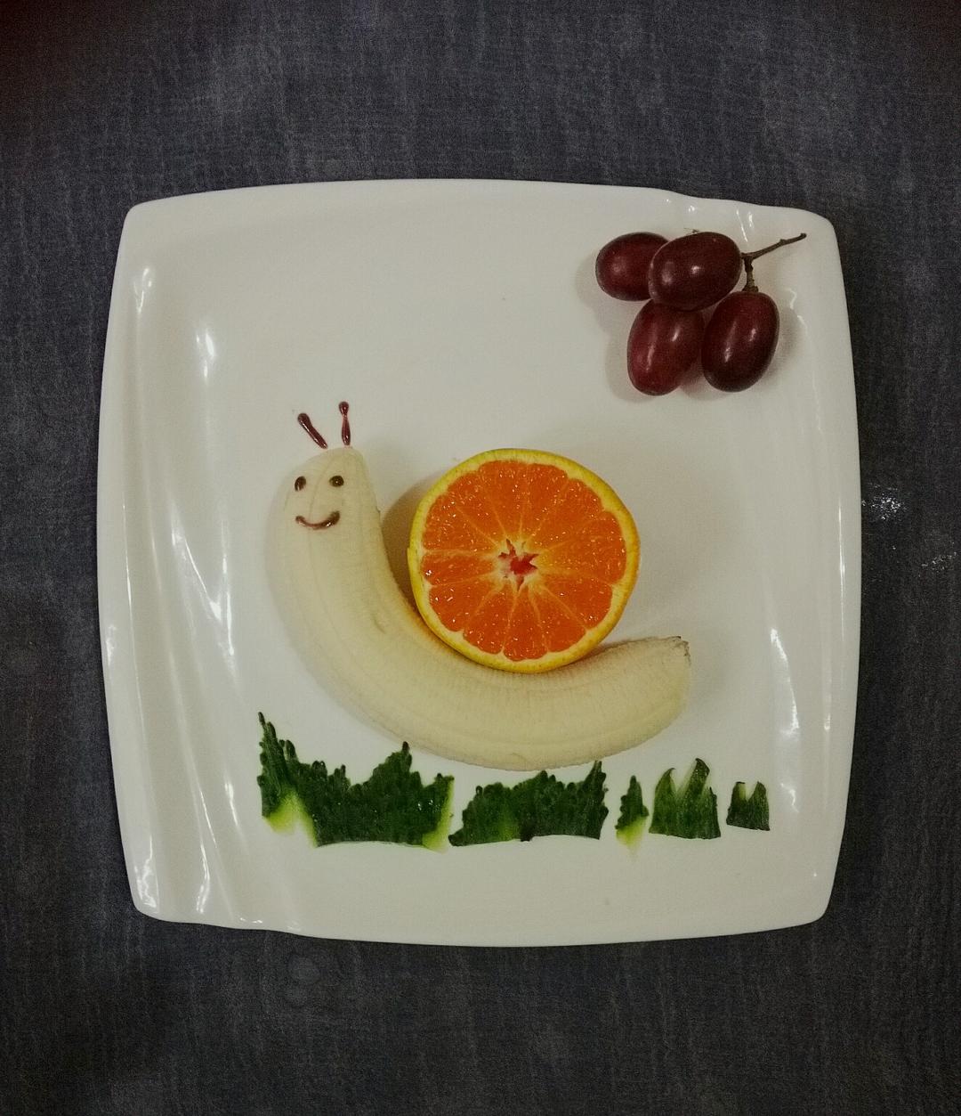 彩虹飞6029做的水果麦片蜗牛摆盘