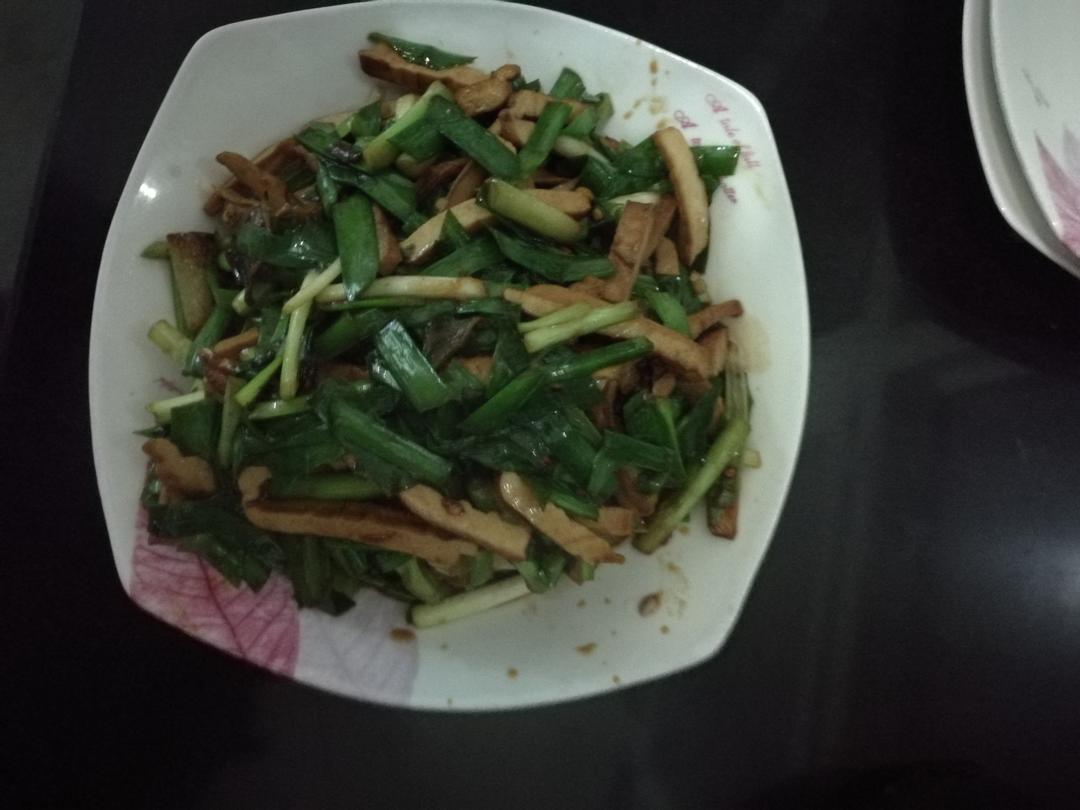 韭菜炒香干