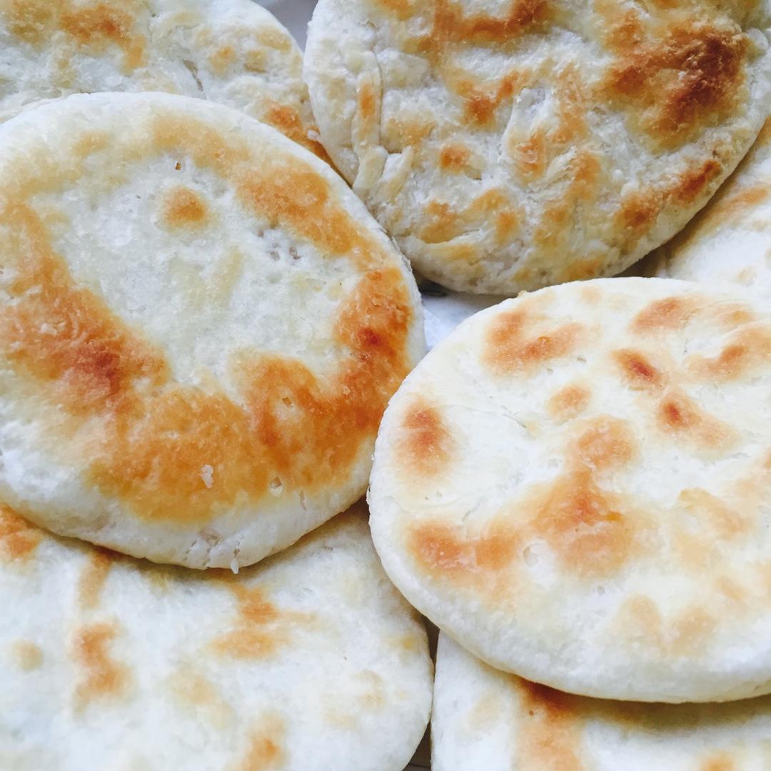 小鱼要吃饭做的发面油酥小糖饼