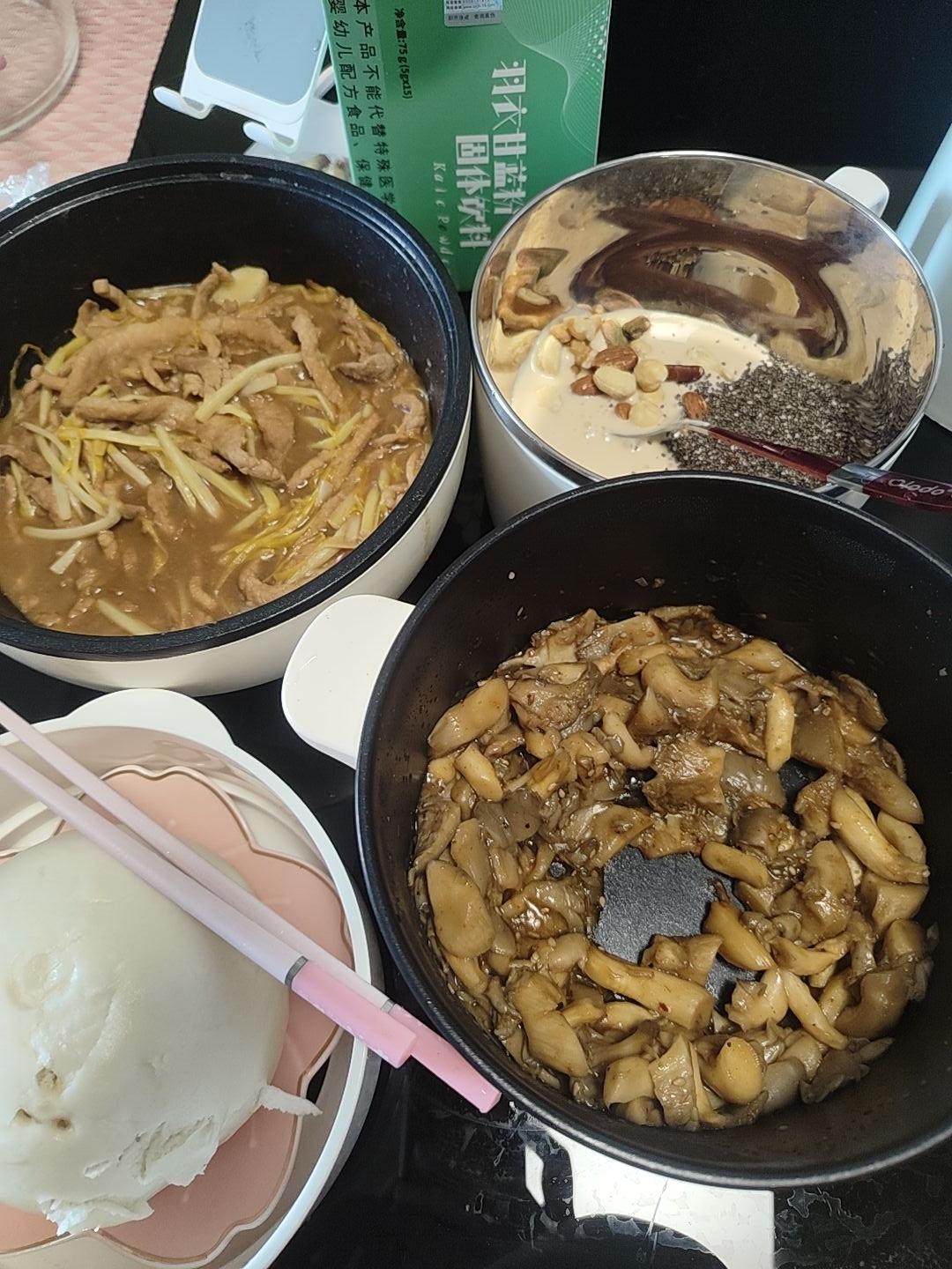 川菜俏荤的代表—韭黄肉丝
