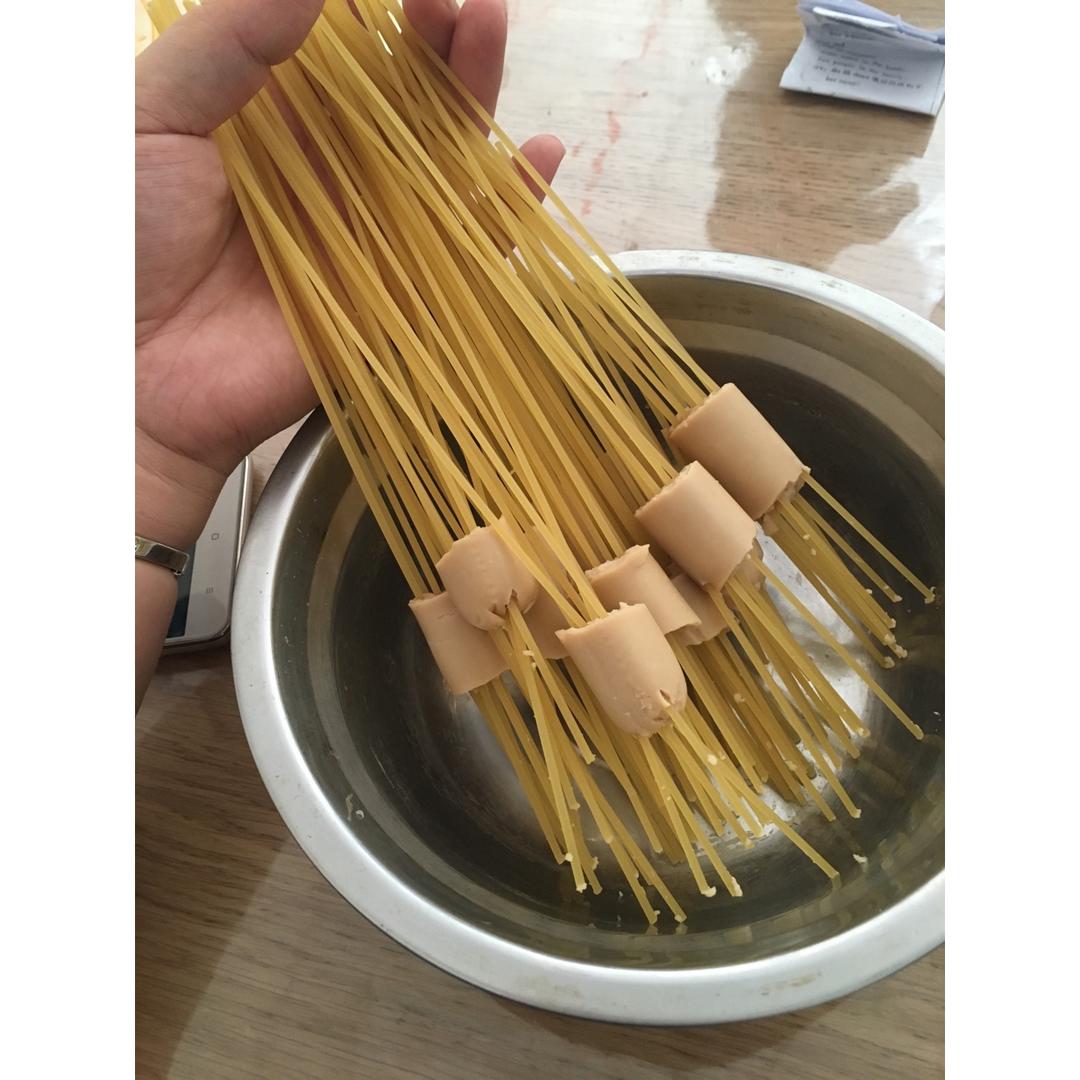 咖喱芝士穿肠意面