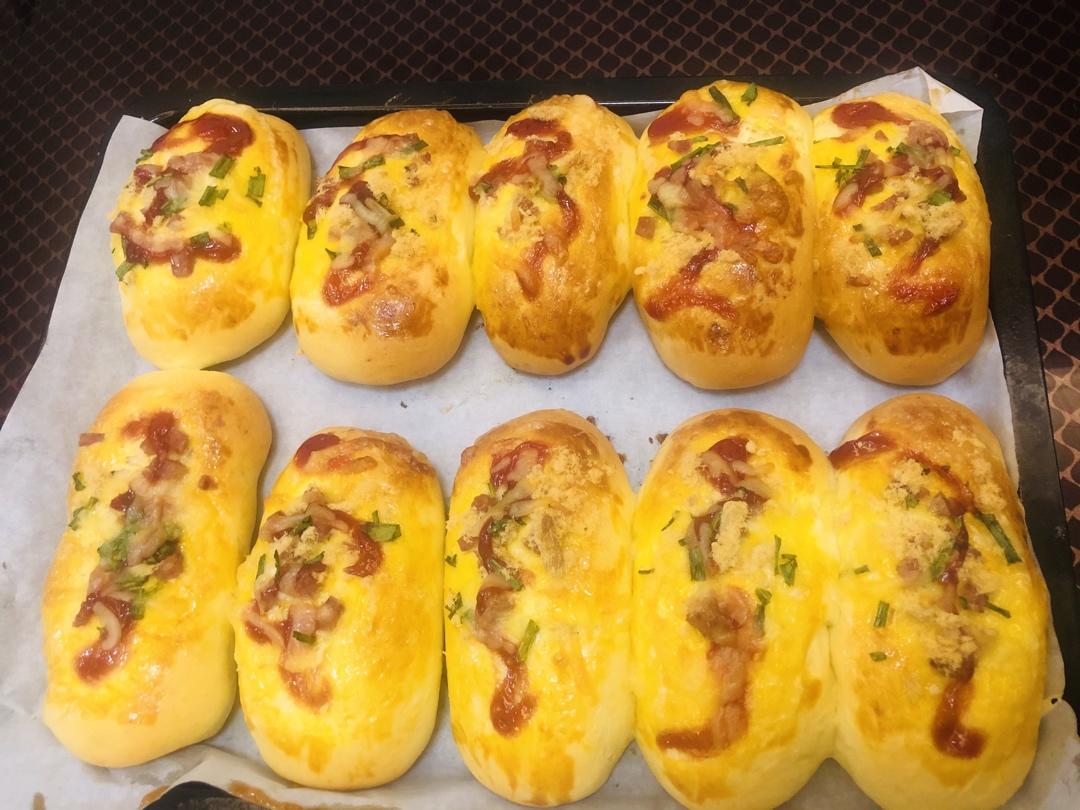 火腿肉松芝士面包