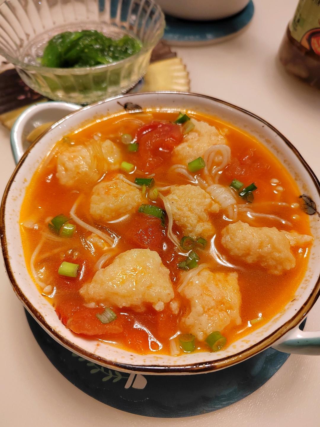 轻松自制虾滑番茄煲，鲜而不咸，一口爆汁！