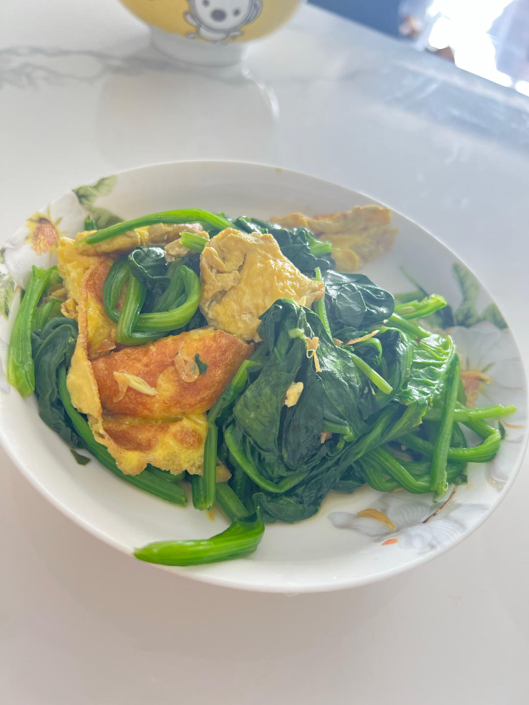 可缓解用眼疲劳的鸡蛋炒菠菜来啦