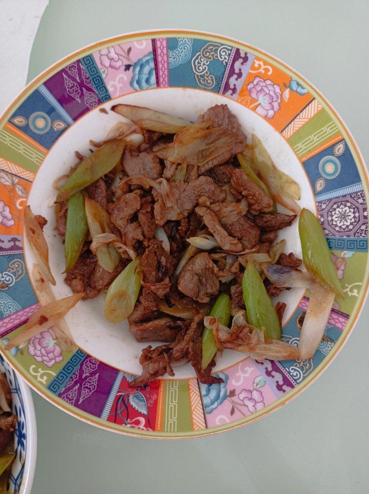 【嗷呜】老北京葱爆羊肉