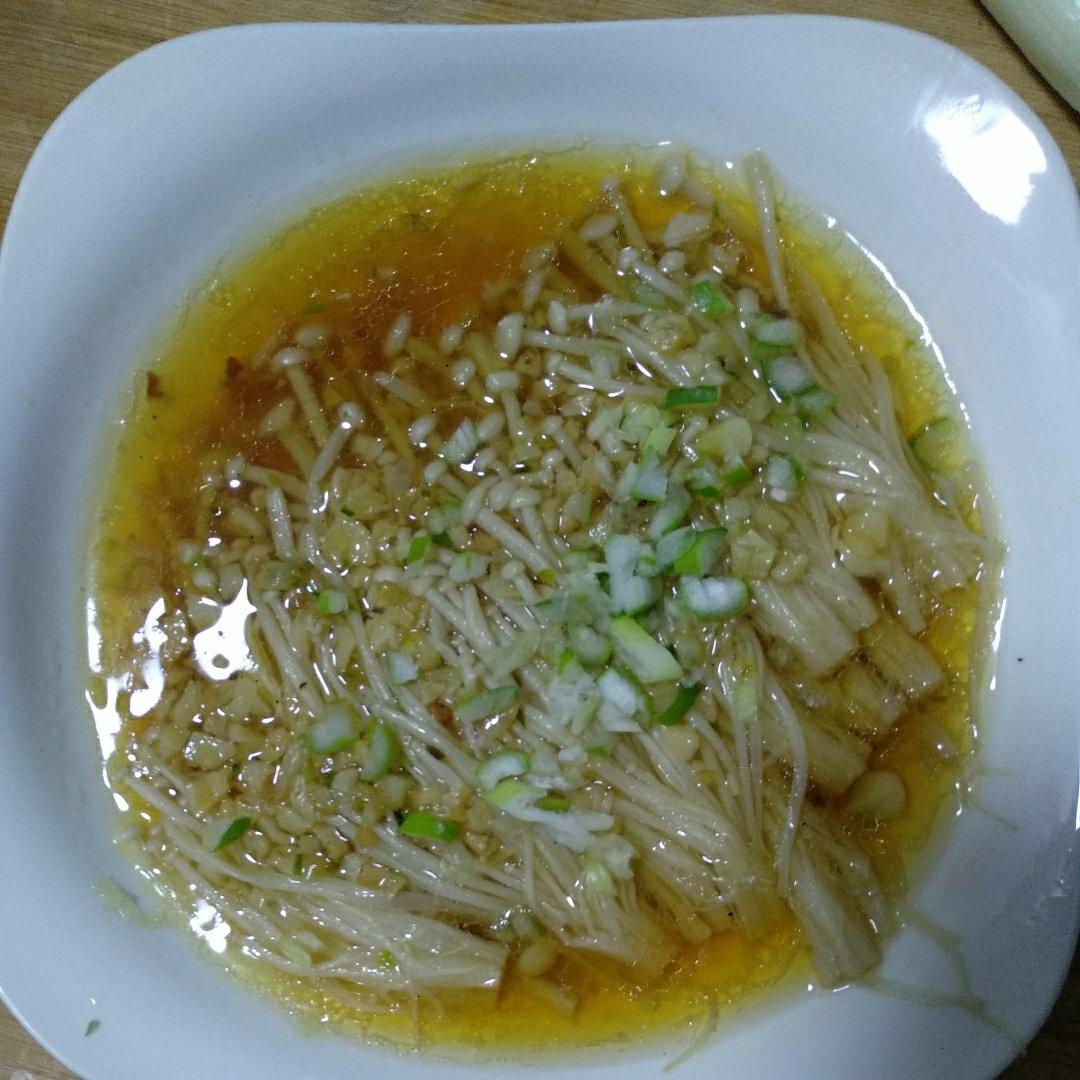 蒜蓉蒸金针菇