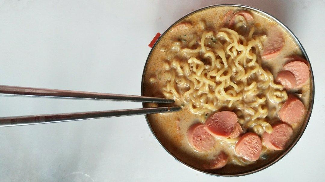 [天猫精灵AI菜谱] 牛奶可乐辛拉面