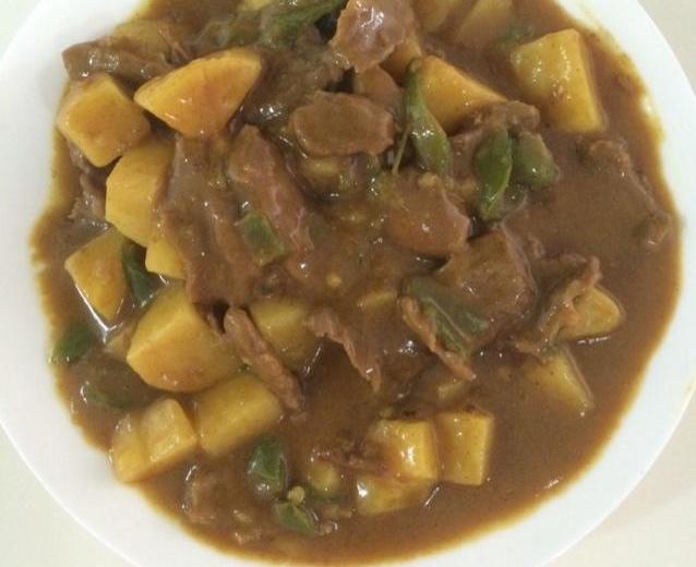 咖喱土豆炖牛肉的做法