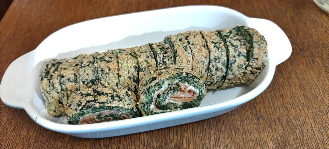 【三文鱼菠菜卷】