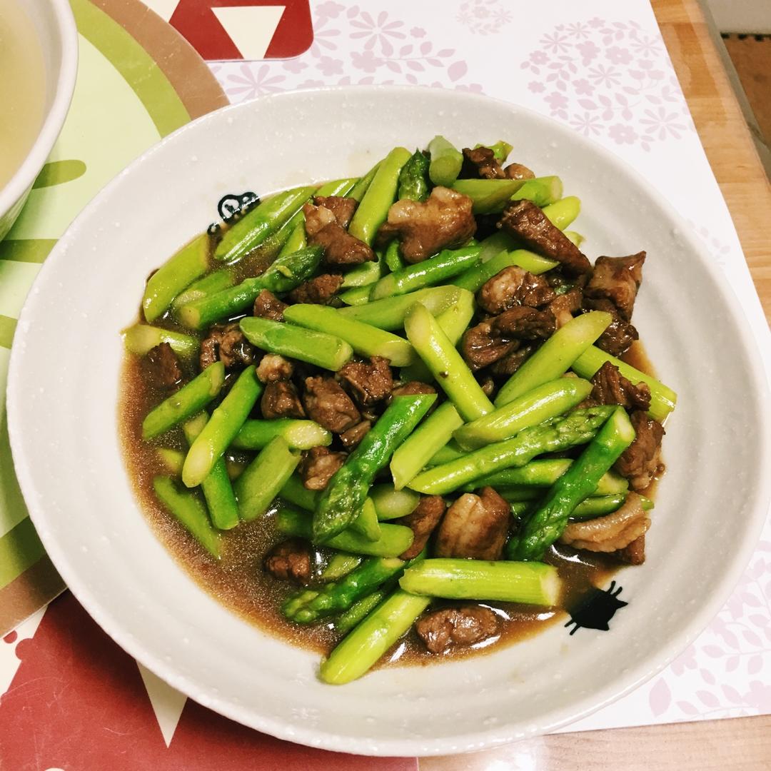 芦笋炒肉