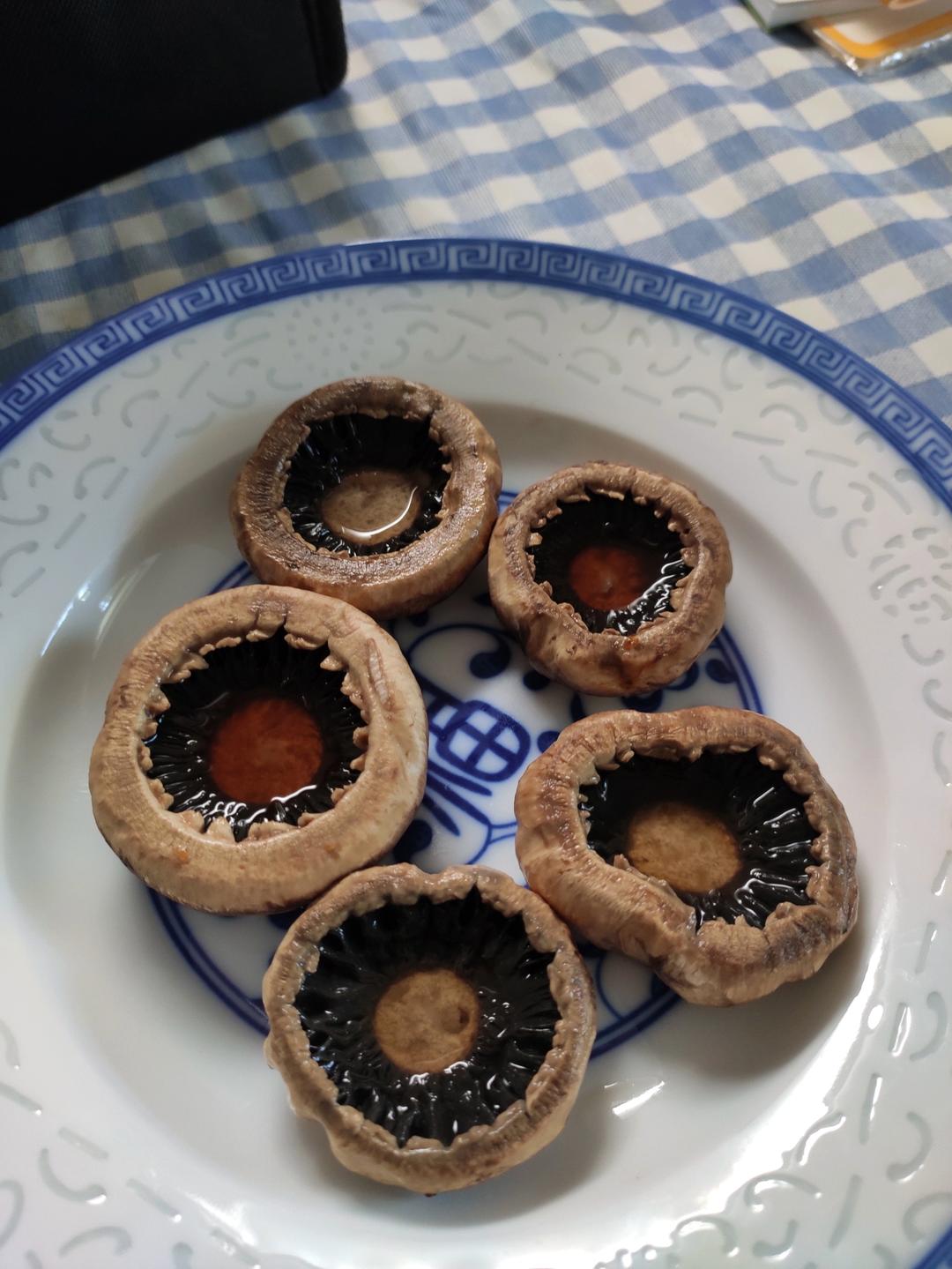 香煎口蘑  鲜的扭起来