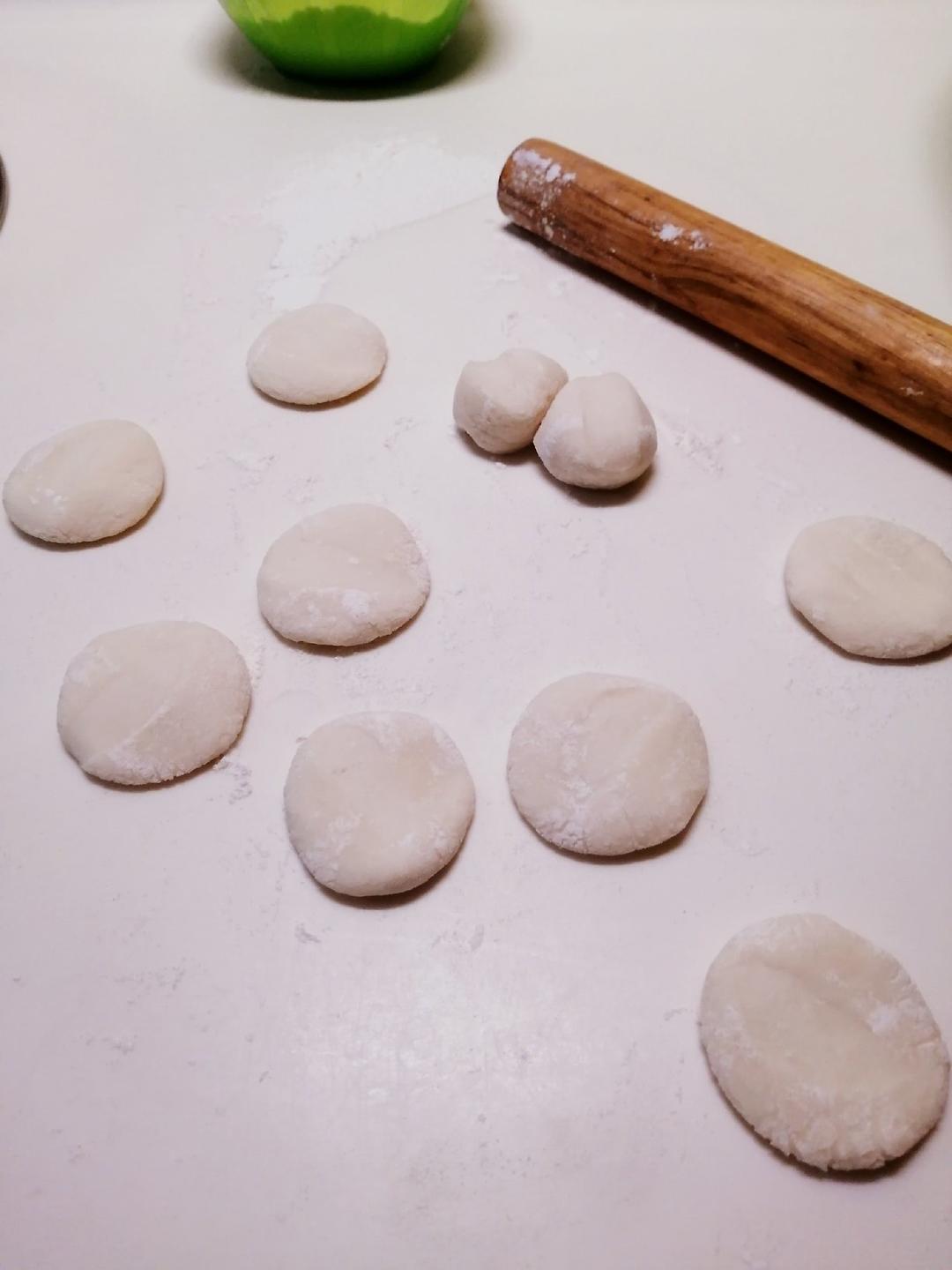 手工揉面三分钟，又韧又薄又好包的饺子皮