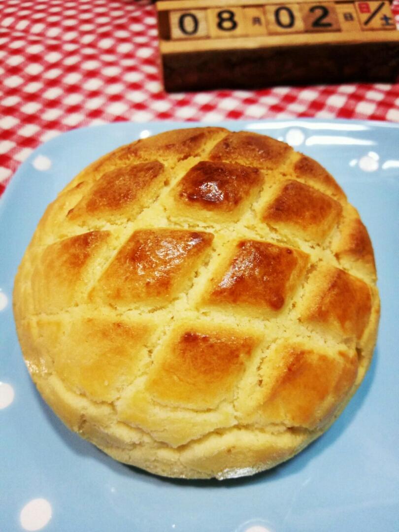 洋洋烘焙做的菠萝包(宵种法)—大船长高比克风炉菜谱