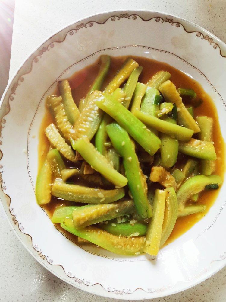 教你在家做丝瓜最好吃的做法，简单又营养，想不好吃都难