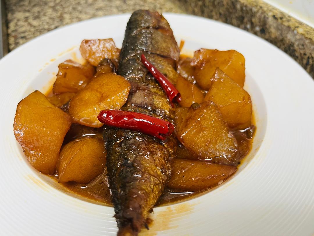 青鱼炖土豆