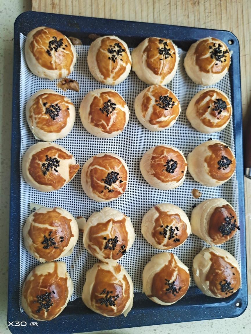 超简单 免揉 酥掉渣的蛋黄酥(超详细附全程视频)不破酥『万能酥皮』