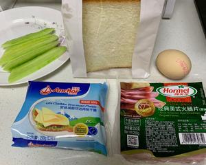 巨简单的Bruno轻食机早餐：烘烤三明治的做法 步骤1