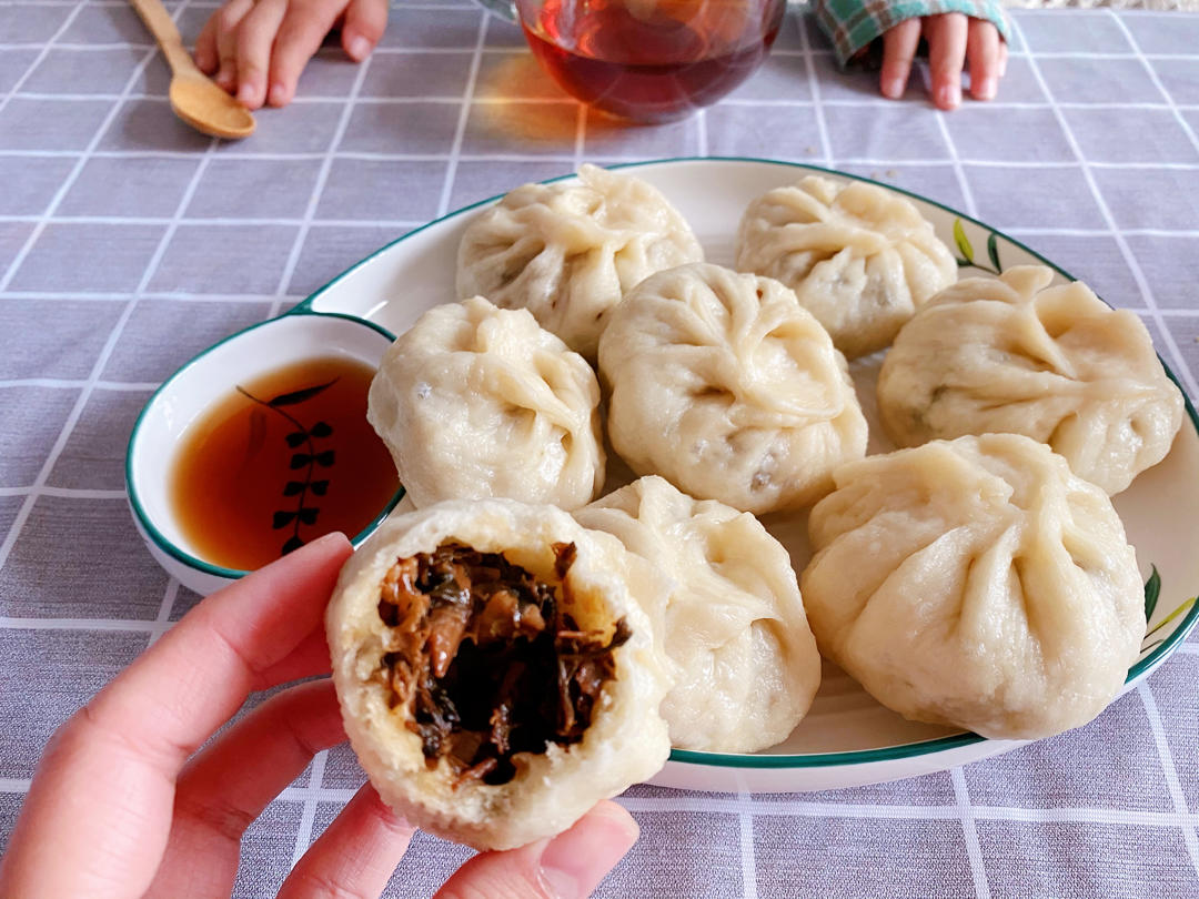 猪肉梅干菜包子