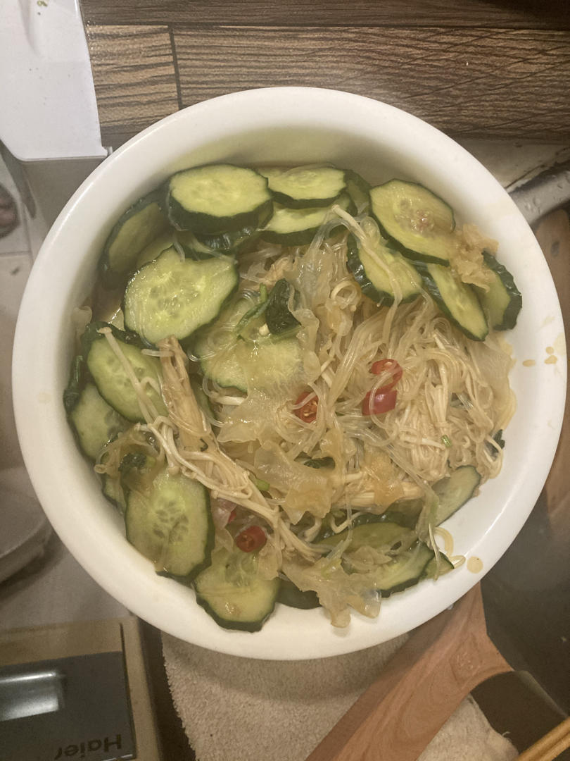 超级简单的凉拌银耳