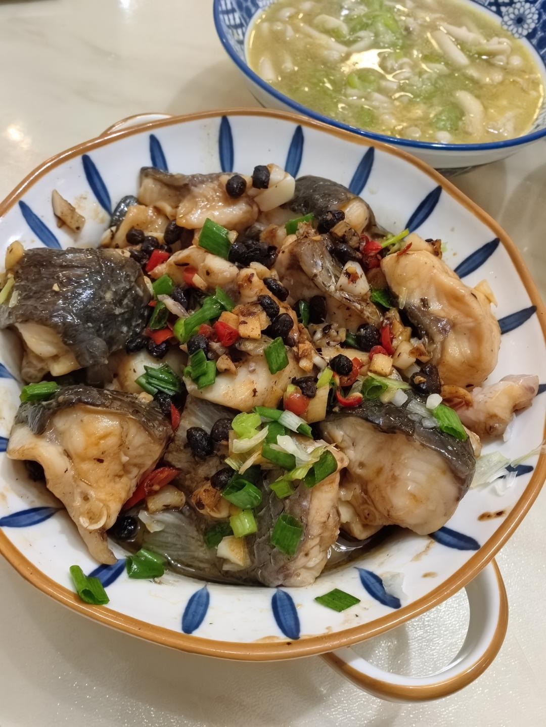 广式豉汁蒸鱼头