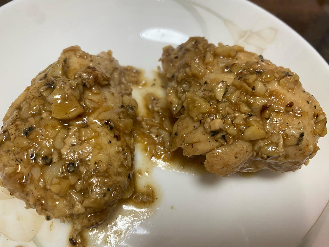 酷炫屌炸天好吃的煎鸡胸肉（香蒜蜂蜜煎鸡胸肉）