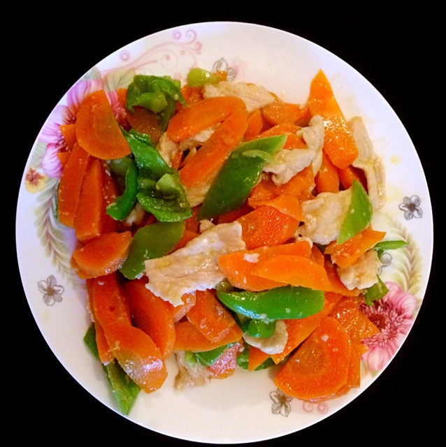 胡萝卜炒肉片