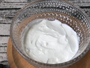 酸乳酪芒果椰浆西米露的做法 步骤3