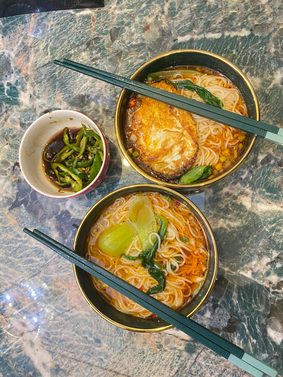 酸辣开胃❗️好吃到连汤汁不剩～酸汤面