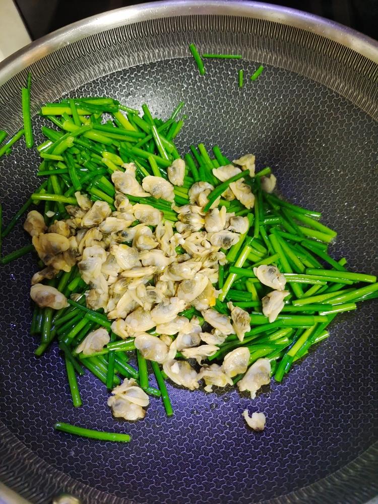 韭菜花炒花甲肉的做法步骤图 怎么做好吃 Zhy 123 下厨房