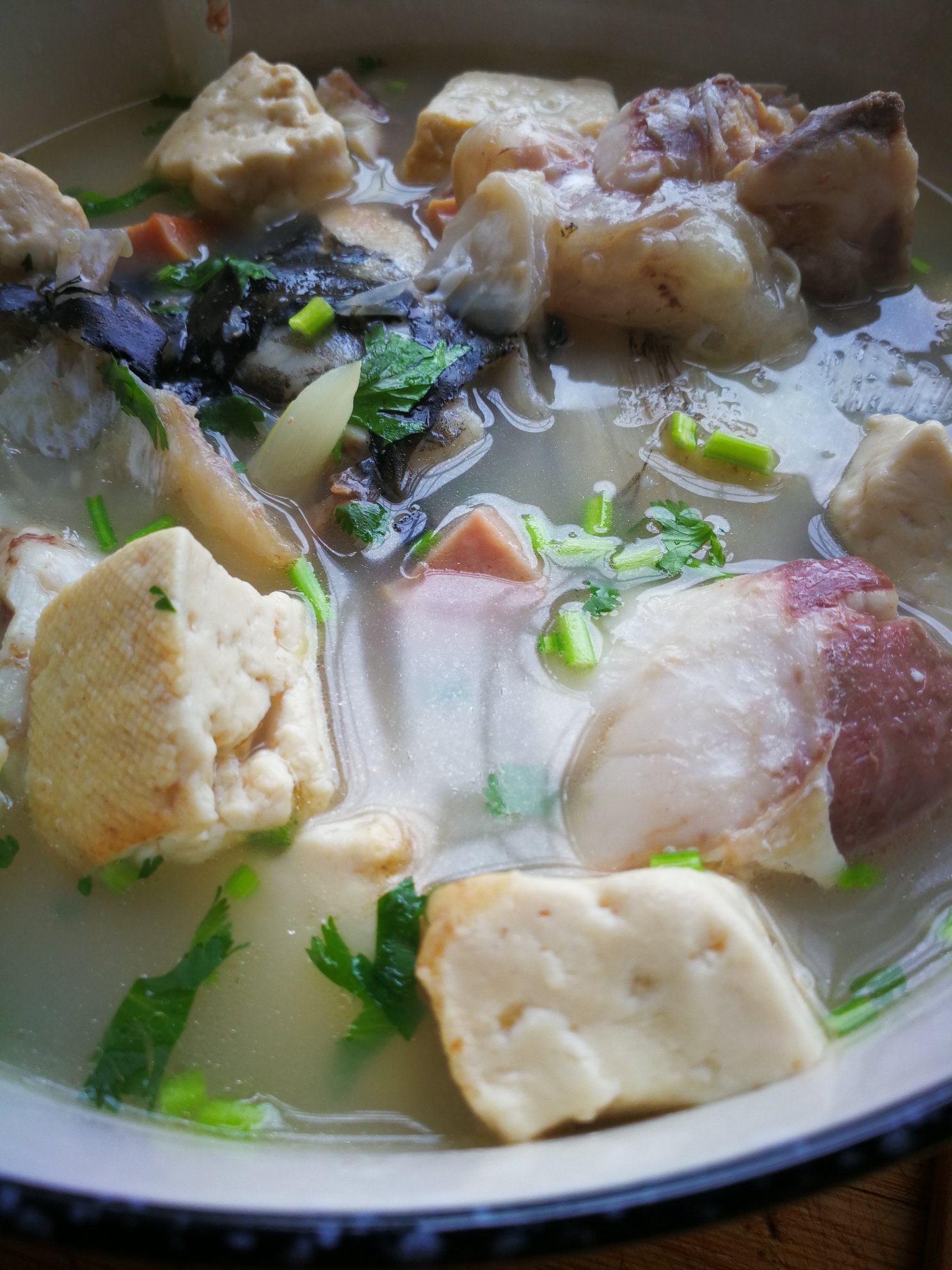砂锅鱼头🐟炖豆腐（胖头鱼豆腐）