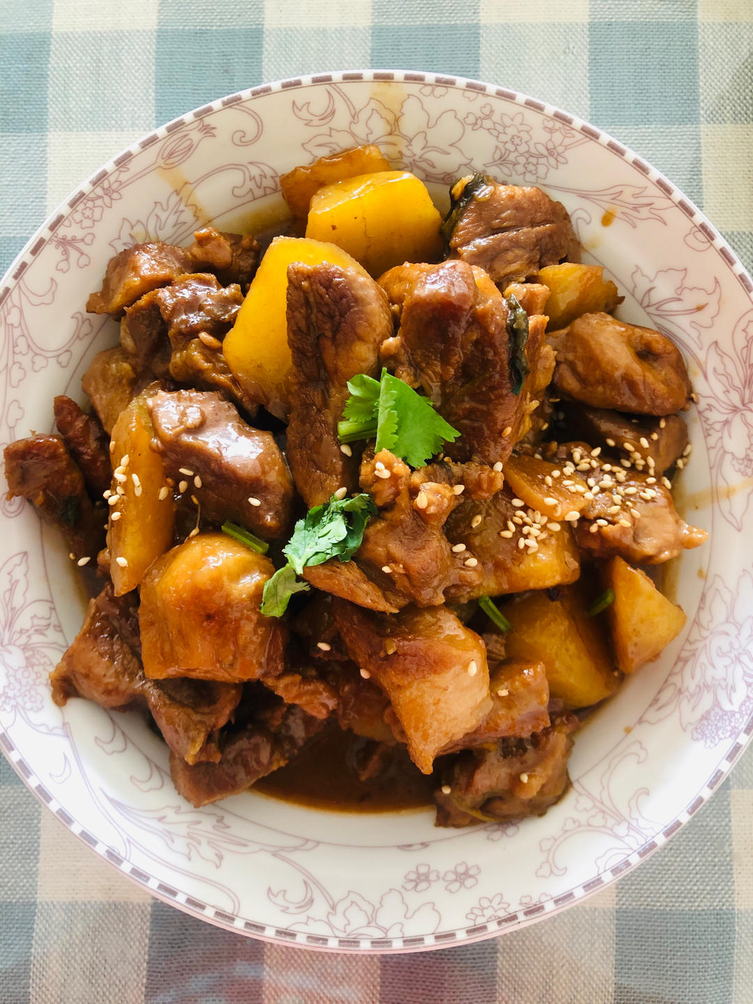 红烧肉炖土豆（丝毫不腻）