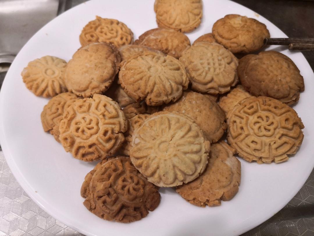 饼干这么做   甜而不腻   酥而不碎 （消耗转化糖浆）