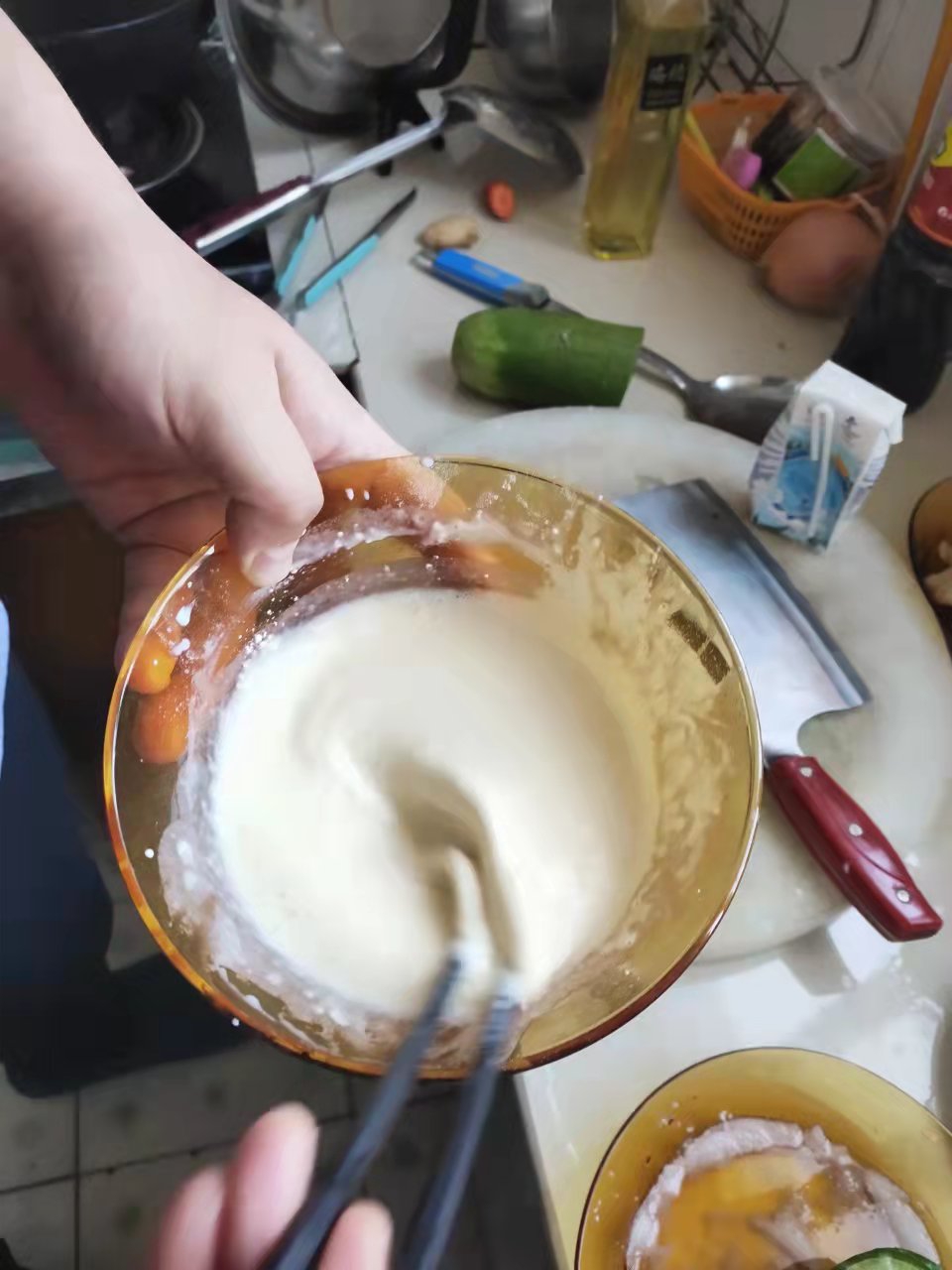 炸鲜咸萝卜片儿的做法 步骤1
