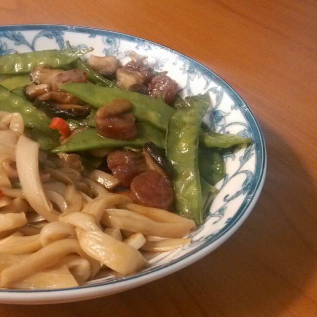 荷兰豆炒香肠