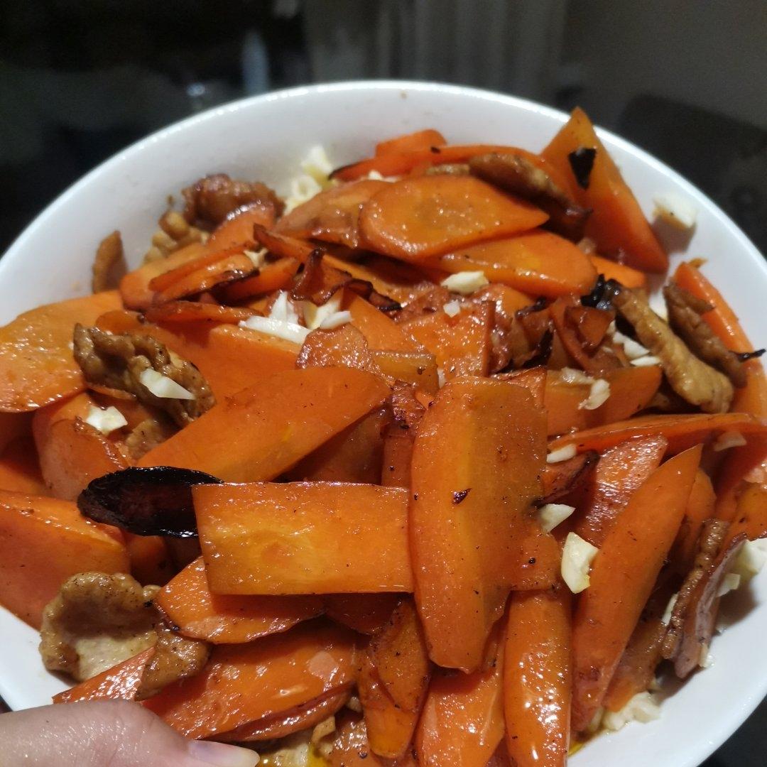 超下饭的胡萝卜炒肉