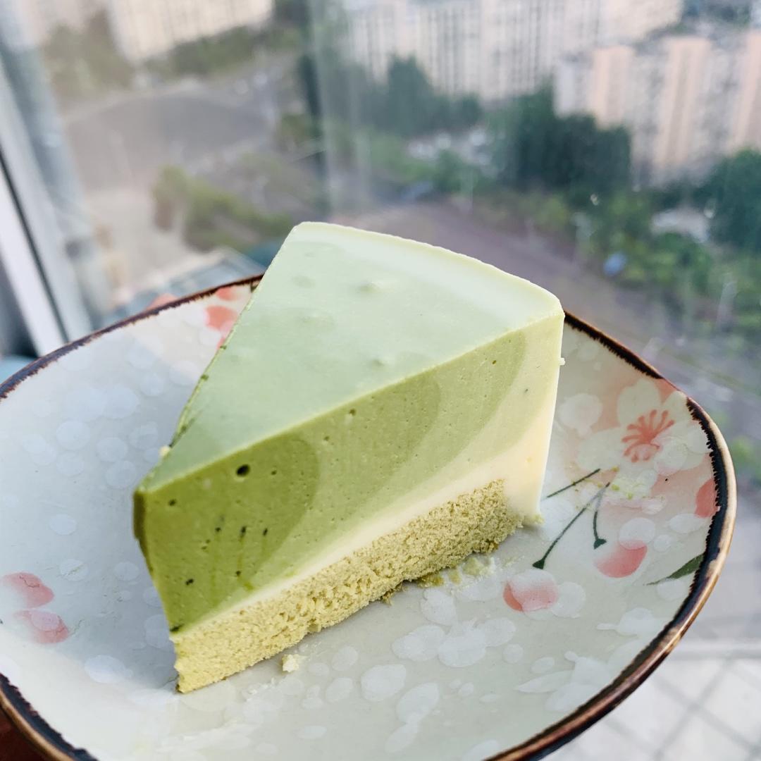 渐变抹茶慕斯蛋糕：我Amanda带着既美又作的抹茶甜点又来了！【曼食慢语】