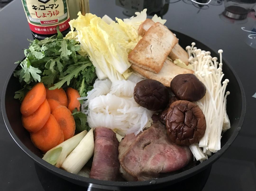 寿喜烧（日式牛肉火锅）