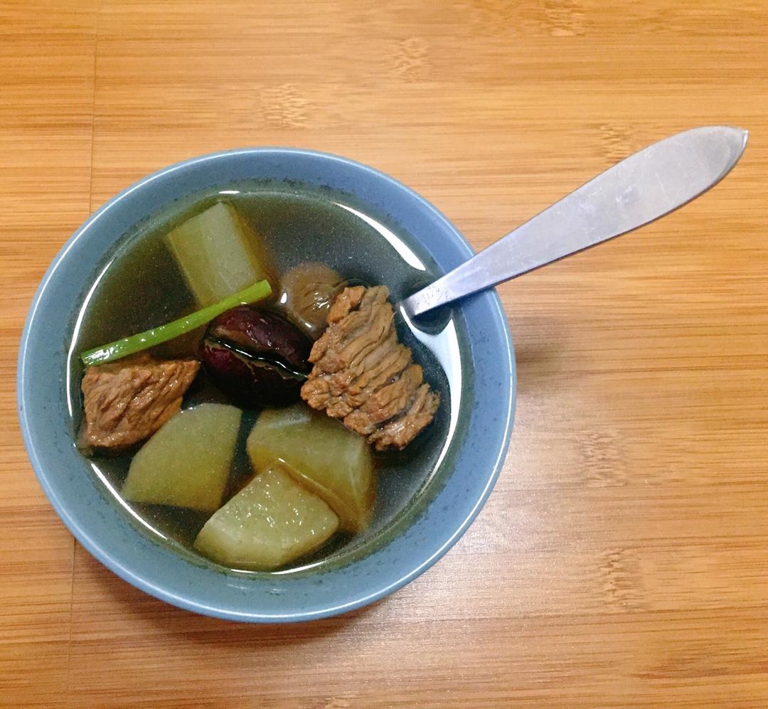 萝卜牛肉汤