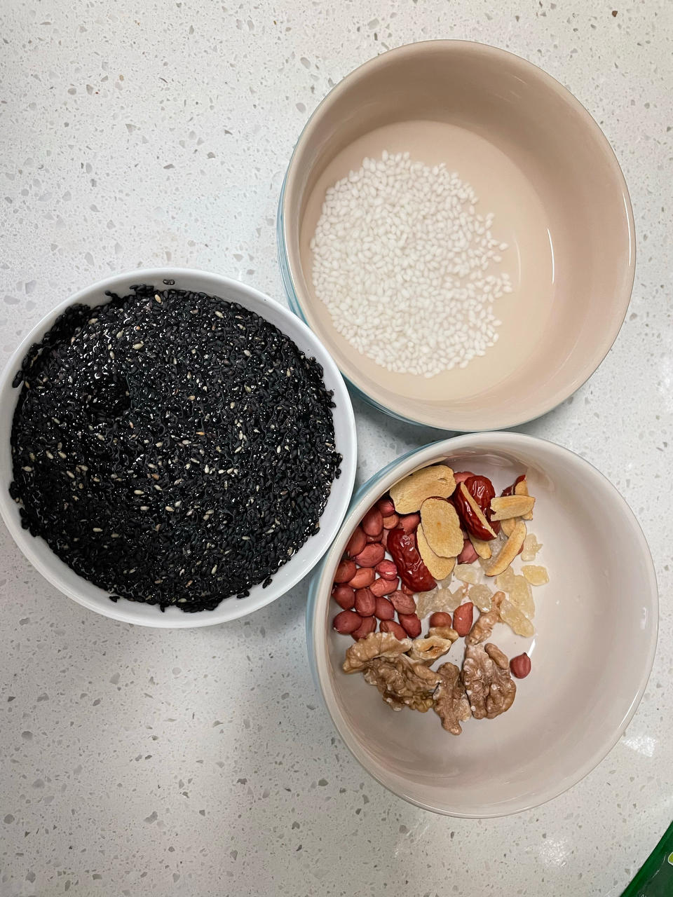 自制香浓黑芝麻糊《超简易破壁机.豆浆机版，懒人版》