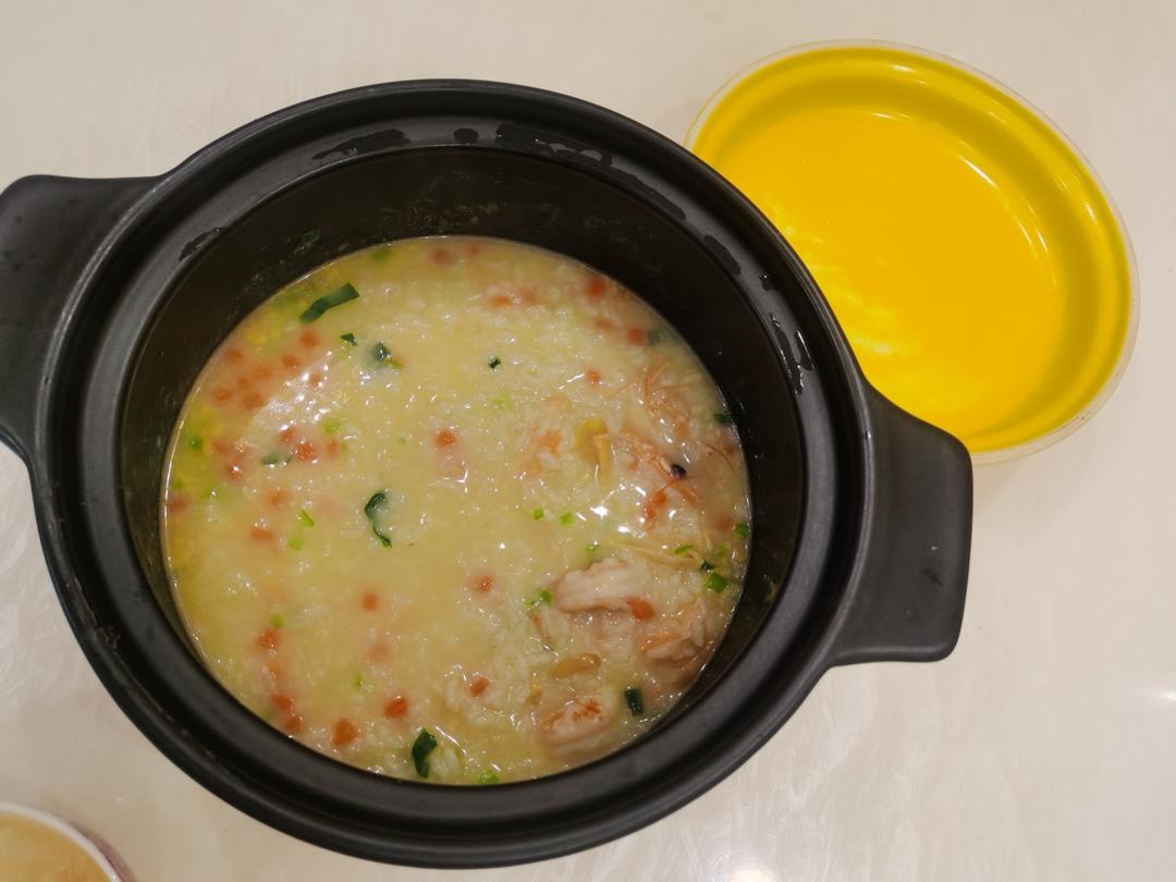 砂锅海鲜粥