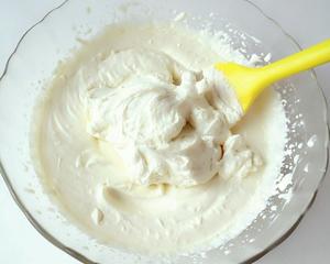 kiri奶油芝士食谱——柠檬冻芝士纸杯蛋糕的做法 步骤6