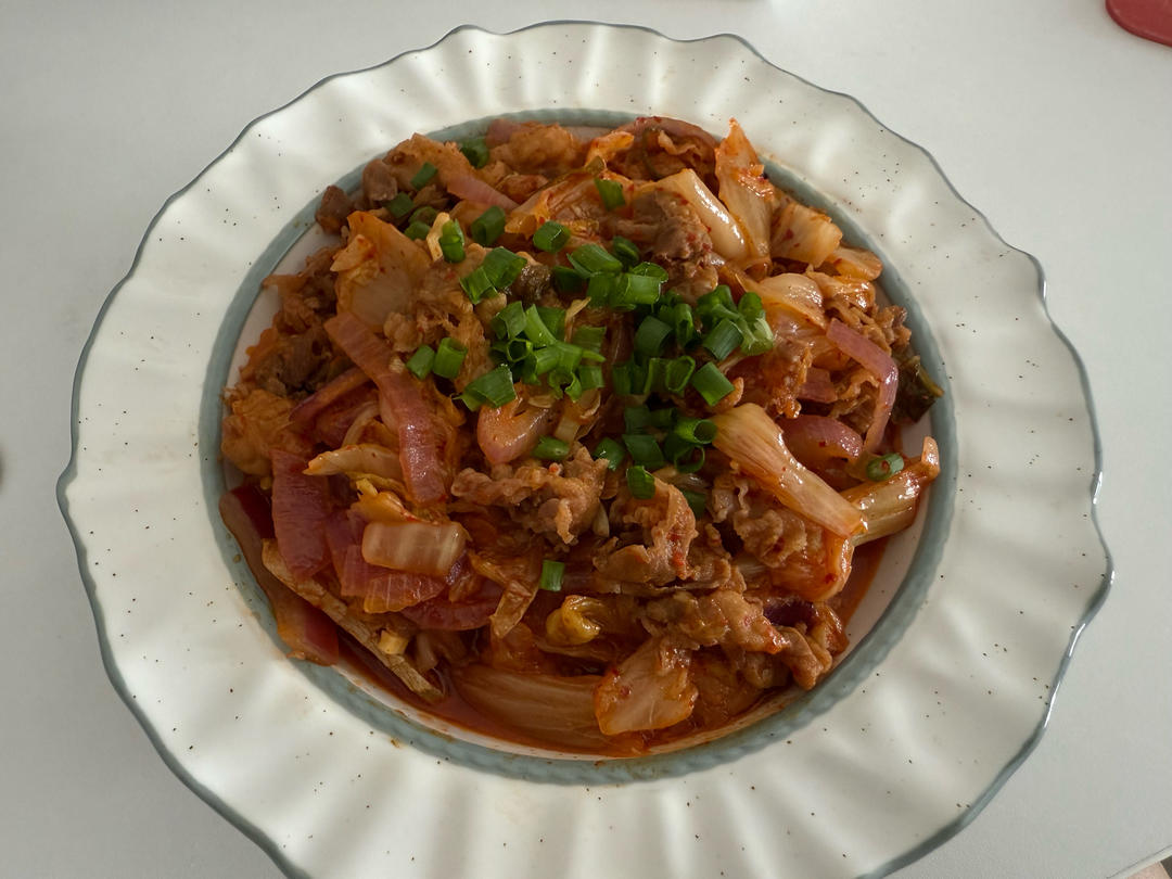 辣白菜炒肥牛  开胃下饭快手菜